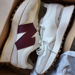new balance 327 size 38 (7.5US)